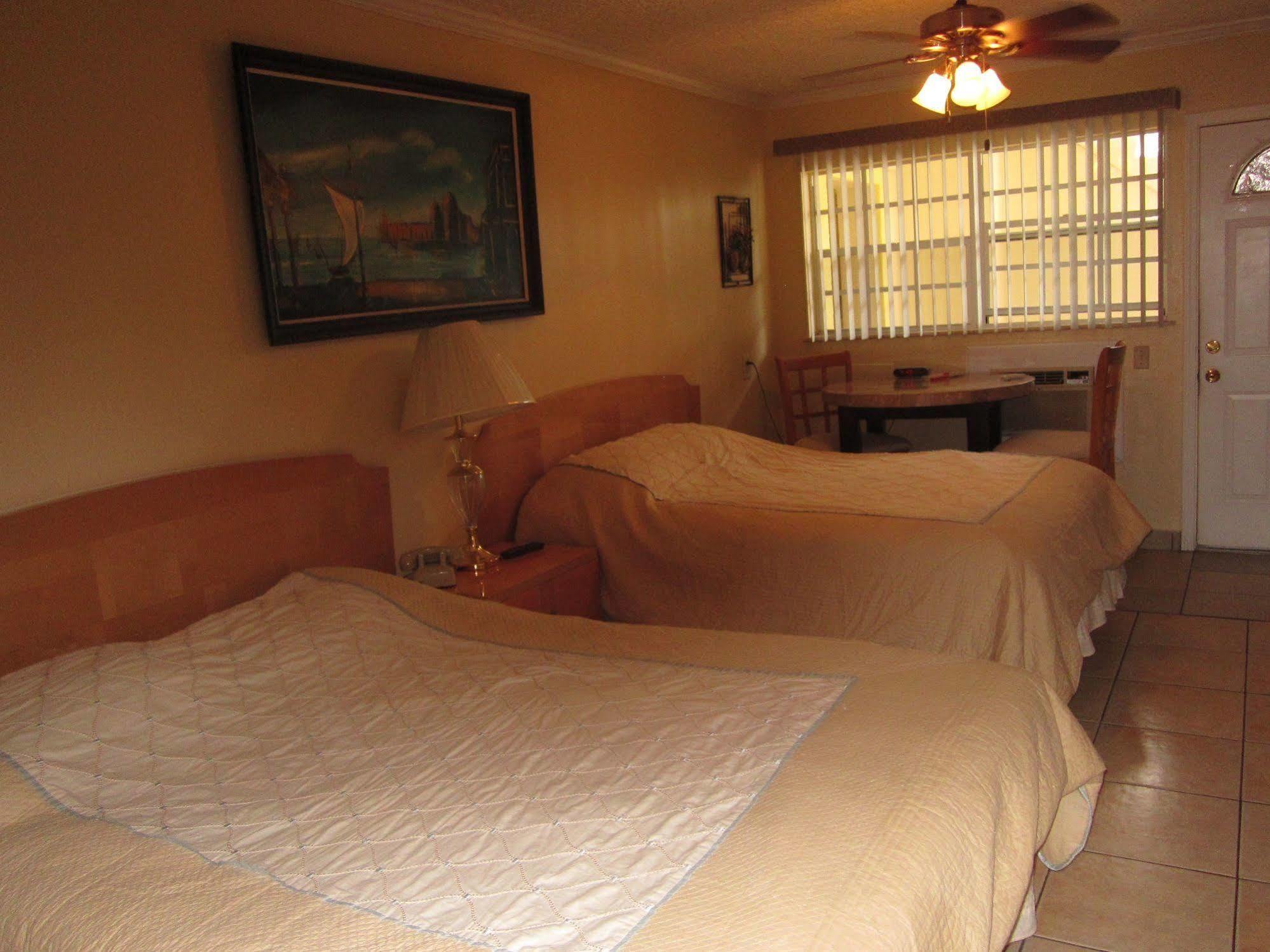 Ivory Sands Beach Suites Clearwater Beach Extérieur photo